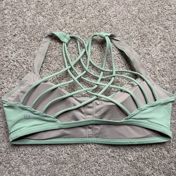 Lululemon Free to Be Bra Wild *Light Support, A/B Cup - Picture 2 of 4